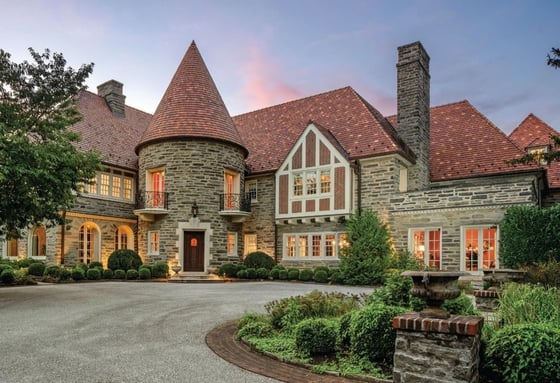 Inside a Stunning 20th-Century Villanova Listing